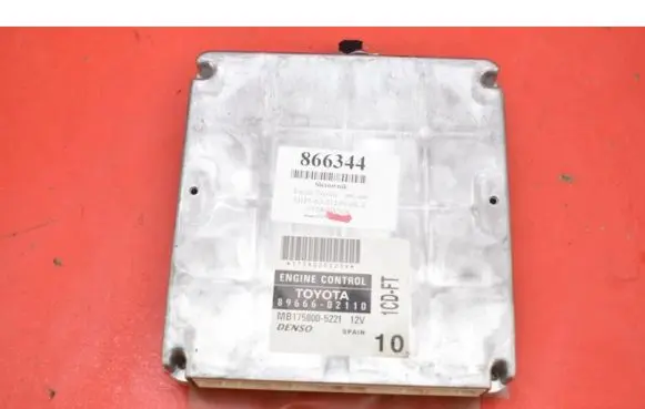 Toyota Corolla E120 E130 Engine control unit/module ECU 89666-02110
