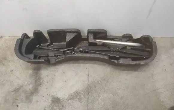 Audi A3 S3 8V Other trunk/boot trim element 8V5012109E