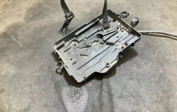 Opel Combo D Battery tray 51827907 T800