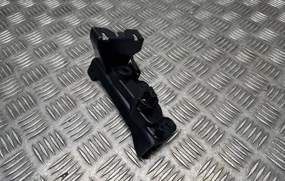 BMW X6 G06 Engine bonnet (hood) release handle 7434345
