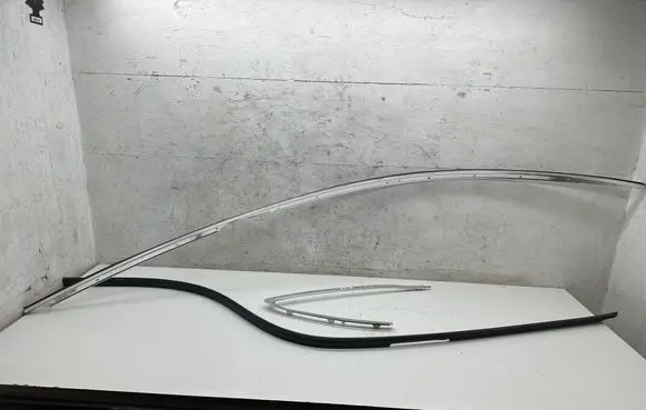 Audi A7 S7 4G Roof trim bar molding cover 4G8853704
