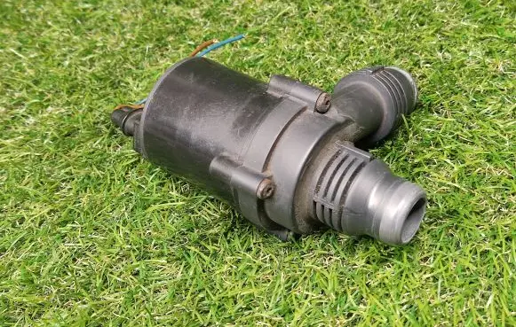 BMW X5 E53 Electric auxiliary coolant/water pump 6904496 70207811