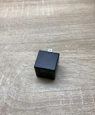 Skoda Felicia II Other relay 44104049 441040491046