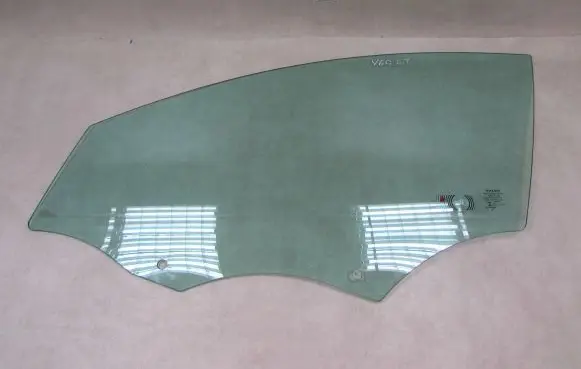 Volvo V60 Front door window glass four-door 43R001106 E000186 DOT57M53AS2