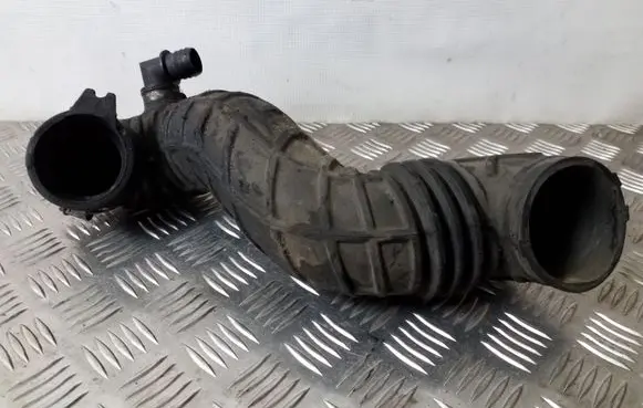 Audi A6 S6 C4 4A Air intake hose/pipe 4A0145747A