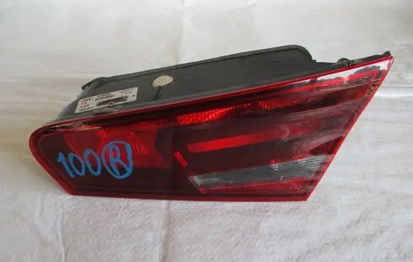 Audi A3 S3 8V Tailgate rear/tail lights 8V3945094