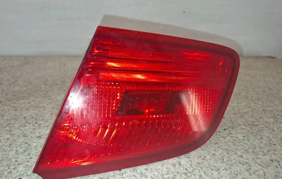 BMW 3 E92 E93 Tailgate rear/tail lights 7162300 480302 HLE02T2R