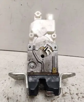 Mitsubishi Grandis Loading door lock 06913