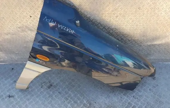 Mazda MPV Fender