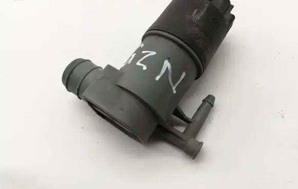 Toyota Verso-S Windscreen/windshield washer pump 853300F010