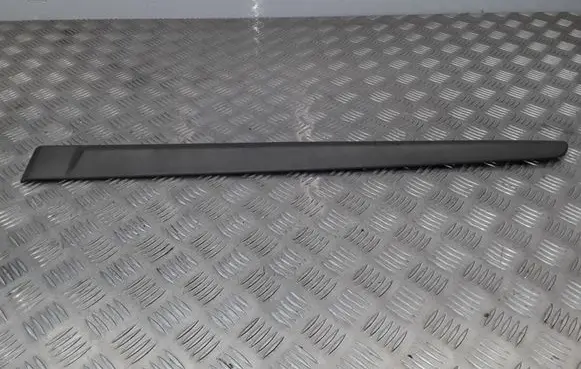 Renault Laguna II Rear door trim (molding) 8200036022