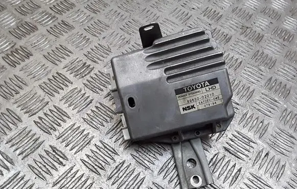 Toyota Corolla E120 E130 Power steering control unit/module 8965002010