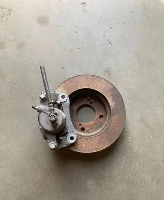 Suzuki Ignis Front brake caliper 6933