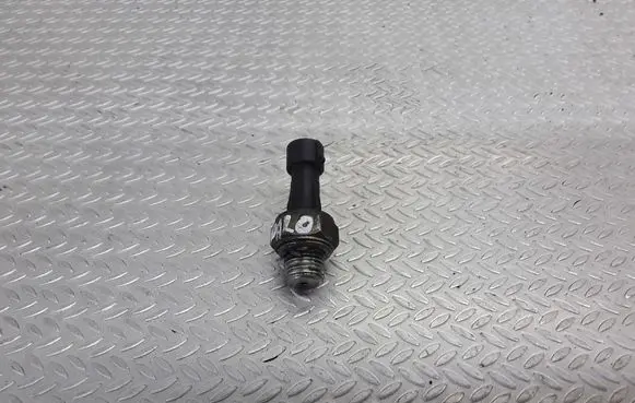Alfa Romeo 156 Oil pressure sensor 