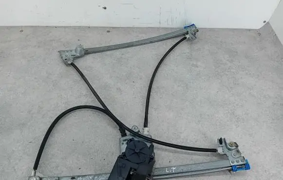 Renault Espace IV Front door window regulator with motor 