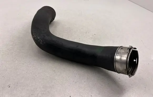 Intercooler hose/pipe