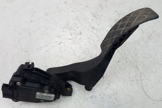Skoda Octavia Mk1 (1U) Accelerator throttle pedal 1J1721503H