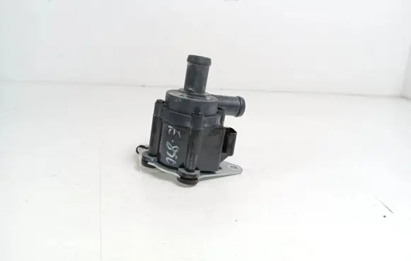 Volvo V40 Electric auxiliary coolant/water pump 31338211