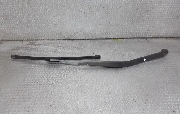 Mitsubishi Outlander Windshield/front glass wiper blade 