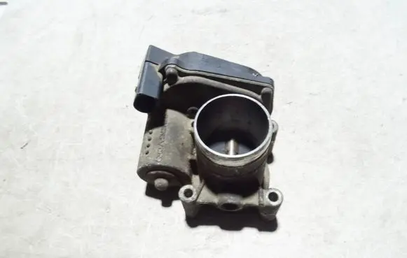 Volkswagen Polo Throttle valve 03D133062E A2C53060088