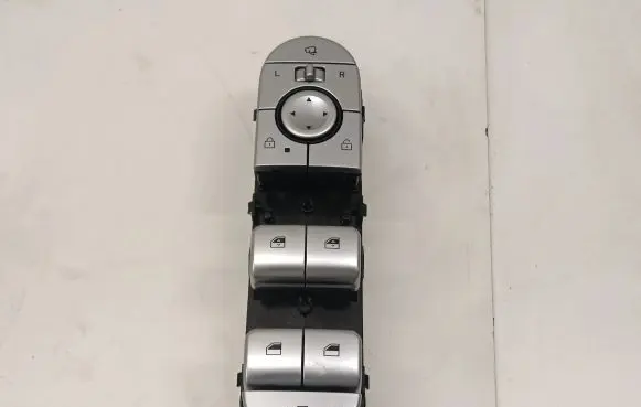 Hyundai Ioniq 5 Electric window control switch 93571GI910