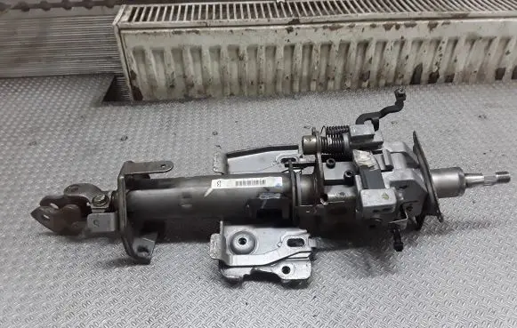 Nissan Murano Z50 Steering wheel axle