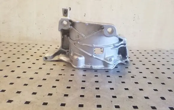 Generator/alternator bracket