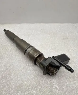 BMW 5 E60 E61 Fuel injector 7792721 061209