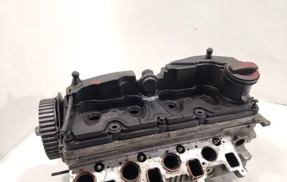 Volkswagen PASSAT B7 Engine head 03L103373A