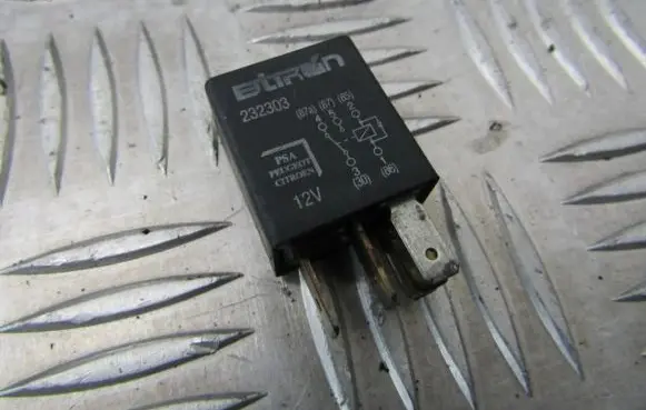 Peugeot 406 Other relay 232303