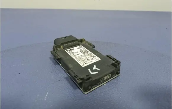 Audi A4 S4 B7 8E 8H Distronic sensor radar 6899503
