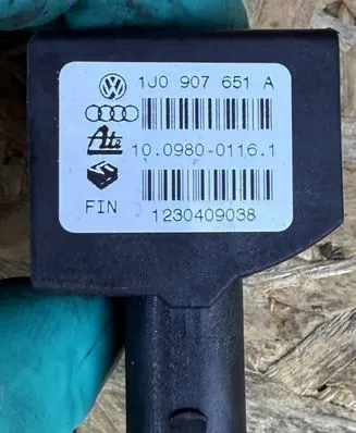 Volkswagen Golf IV ESP acceleration yaw rate sensor 1J0907651A 1230409038 10098001161