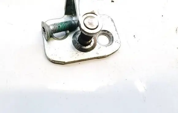 Chrysler Town Country II Front door lock loop/hook striker 12451555