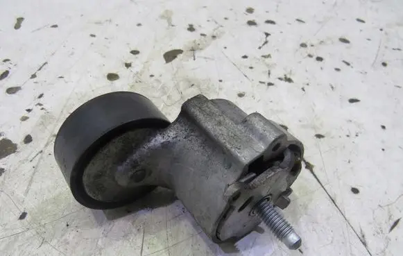 Suzuki SX4 S-Cross Timing belt tensioner 55215811