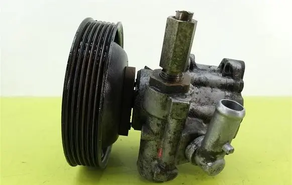 Alfa Romeo 156 Power steering pump
