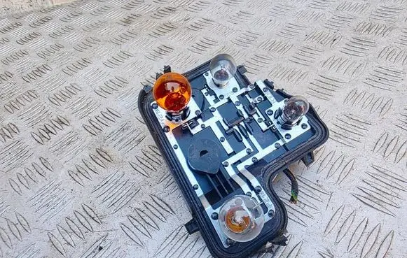 Fiat 500 Tail light bulb cover holder 27043201