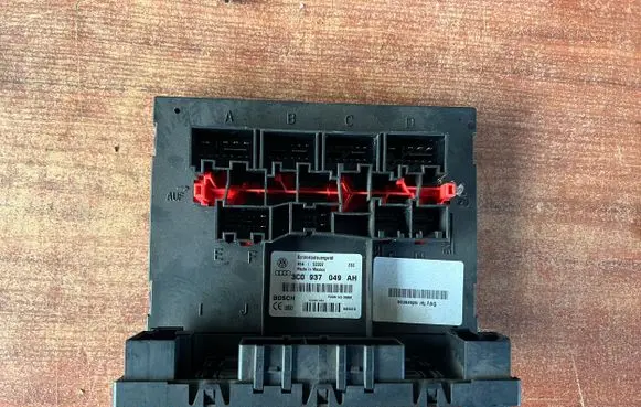 Volkswagen Golf V Comfort/convenience module 3C0937049AH