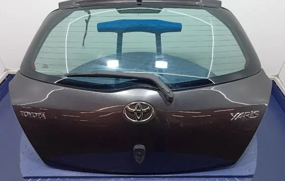 Toyota Yaris Tailgate/trunk/boot lid 