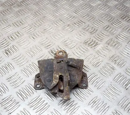 Mitsubishi Pajero Engine bonnet/hood lock/catch