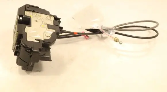 Nissan Note (E11) Front door lock 1DZ21