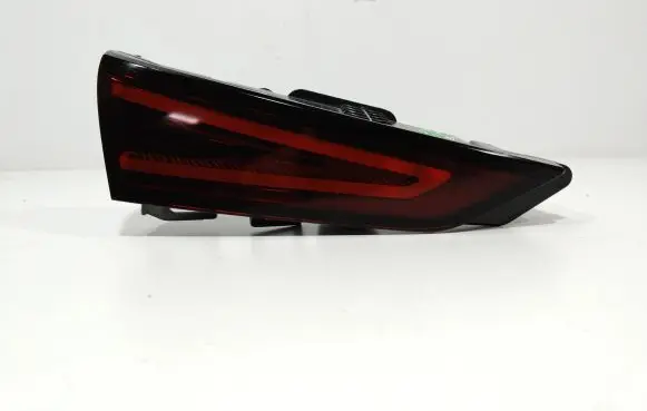 Cadillac CT6 Rear/tail lights 32423432