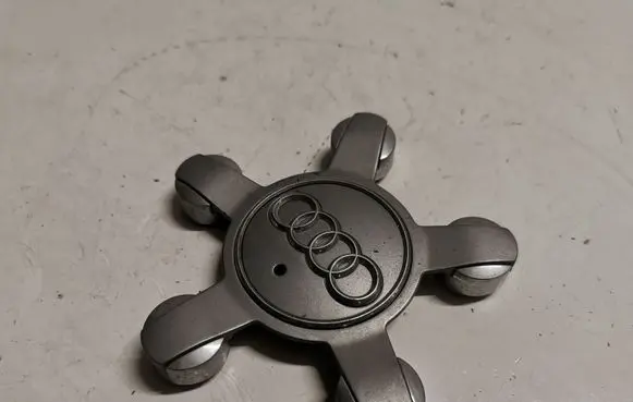 Audi Q5 SQ5 Original wheel cap 8R0601165