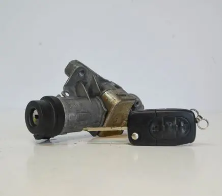Audi A6 S6 C5 4B Ignition lock 4B0905849