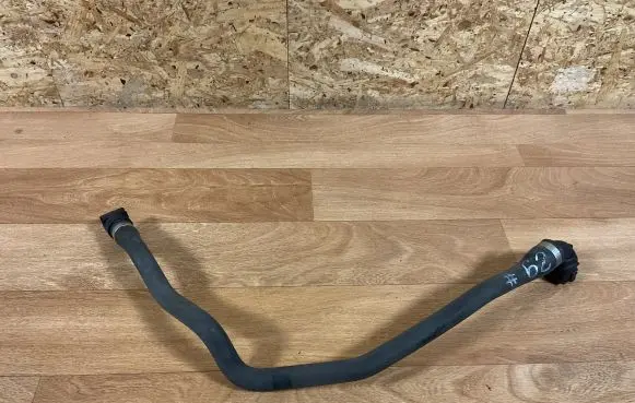BMW 5 E60 E61 Engine coolant pipe/hose 1437885