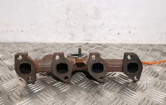 Dacia Duster Exhaust manifold 140042052R