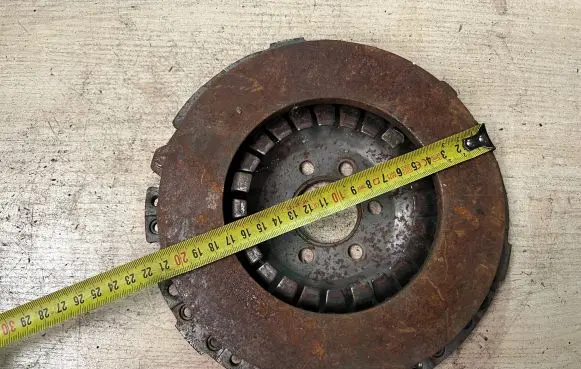 Volkswagen Golf IV Pressure plate 