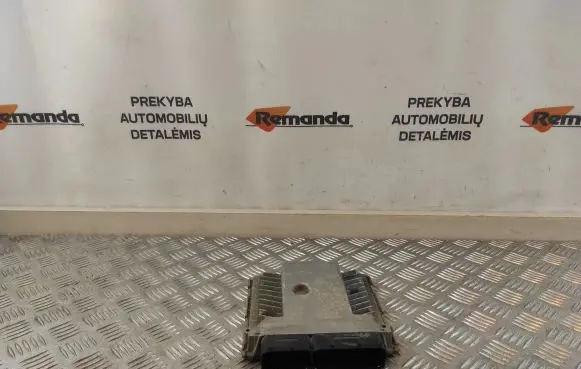 Volkswagen Touran I Engine control unit/module 03G906018EH 5WP45565AB