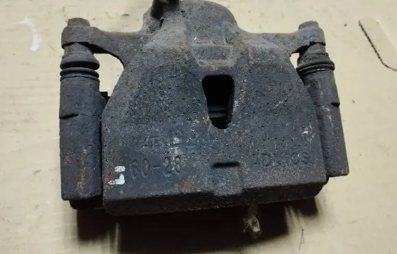 Lexus IS 220D-250-350 Front brake caliper