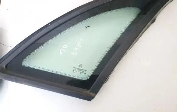Citroen C5 Rear side window