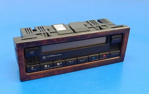 Volkswagen PASSAT B5.5 Climate control unit 3B1907044H